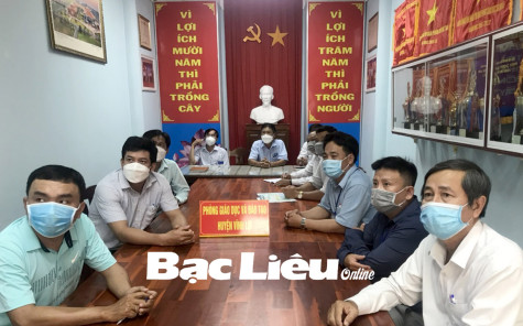 Tập huấn sách giáo khoa lớp 7 cho cán bộ, giáo viên