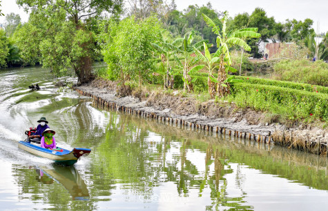 Cách làm hay bảo vệ lộ giao thông