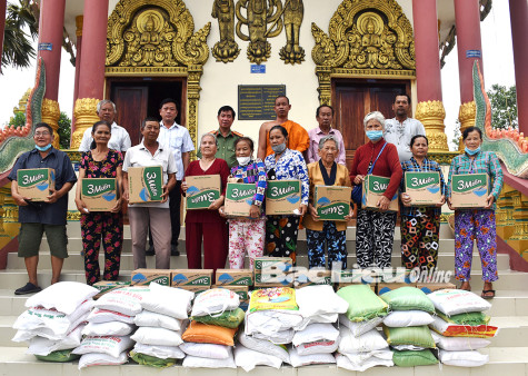 Xây dựng phum sóc giàu đẹp, bình yên