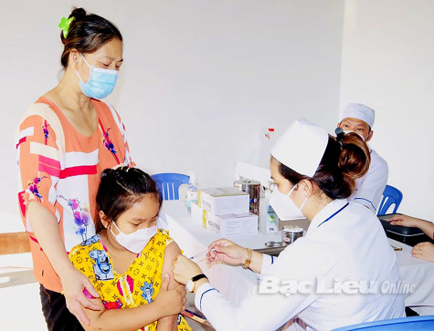 Bảo đảm an toàn tiêm vắc-xin phòng COVID-19 cho trẻ từ 5 đến dưới 12 tuổi