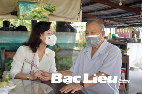 Quan tâm giải quyết chế độ, chính sách người có công với cách mạng