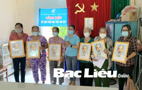 Ra mắt mô hình “Nhà nhà treo ảnh Bác”