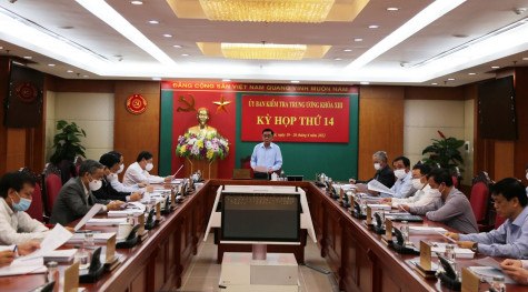 Tự soi, tự sửa để giữ gìn phẩm chất người đảng viên