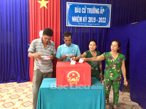 Dựa vào Nhân dân để xây dựng, chỉnh đốn Đảng