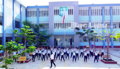 Hội thảo “Phát triển Trường THPT Chuyên Bạc Liêu đáp ứng yêu cầu đổi mới, nâng cao chất lượng giáo dục mũi nhọn”