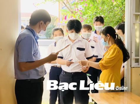 Hơn 8.000 thí sinh tham gia thi tuyển vào lớp 10 THPT