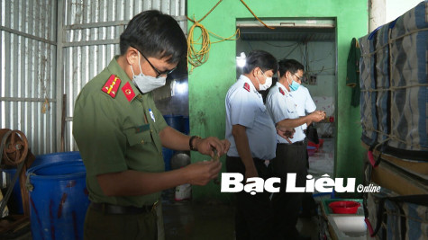 Bị phạt 60 triệu đồng do bơm chích tạp chất vào tôm nguyên liệu