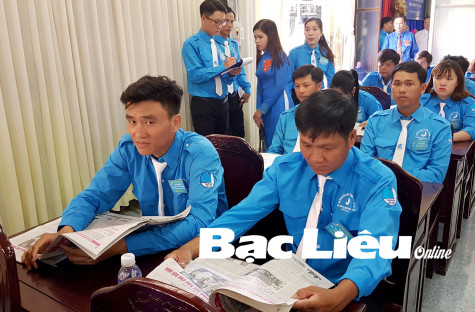 Độc giả trung thành của Báo Bạc Liêu
