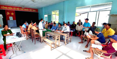 Tuyên truyền an toàn giao thông cho các tài công, chủ đò