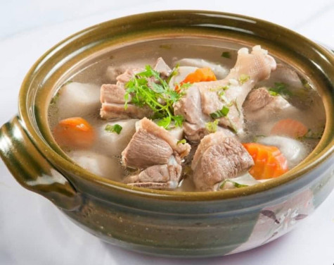 Lạ miệng với gà nấu trái vải