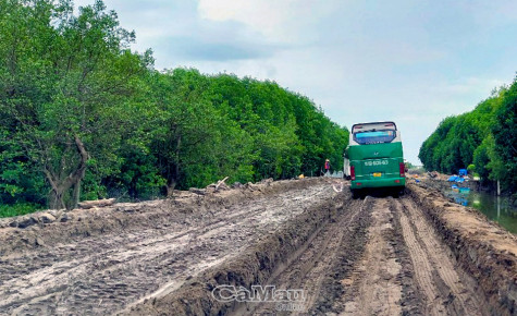 Đề nghị đẩy nhanh tiến độ duy tu, sửa chữa đường Hồ Chí Minh