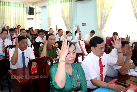 Kỳ họp thường lệ giữa năm HĐND cấp huyện: Nhiều giải pháp tăng tốc cho những tháng cuối năm