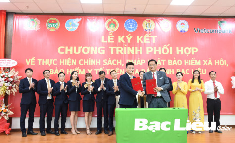 KÝ KẾT CHƯƠNG TRÌNH PHỐI HỢP THỰC HIỆN LUẬT BẢO HIỂM XÃ HỘI VỚI 9 TỔ CHỨC, BAN NGÀNH VÀ ĐOÀN THỂ