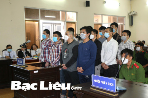Xét xử vụ án Giết người có tính chất băng nhóm xã hội: 1 án tù chung thân và hơn 160 năm tù cho 17 bị cáo