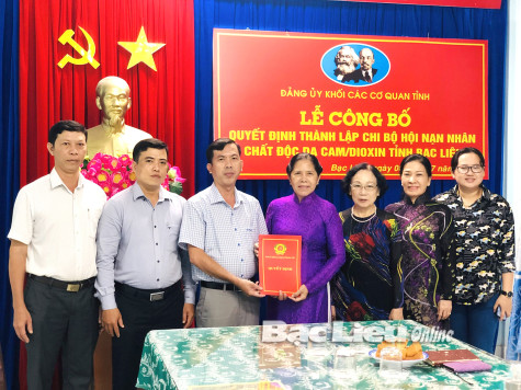 Để có những hạt nhân chính trị vững mạnh
