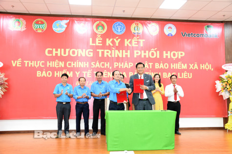 Phát triển đối tượng tham gia BHXH và BHYT: Phát huy hiệu quả từ công tác phối - kết hợp