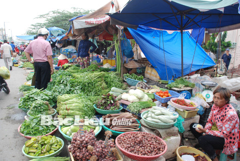 Thương mại, dịch vụ không ngừng tăng trưởng
