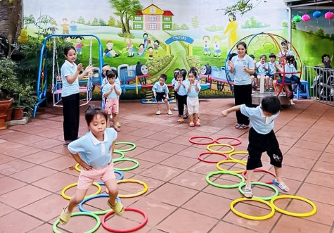 Hỗ trợ giáo viên mầm non, tiểu học ngoài công lập gặp khó khăn do đại dịch Covid-19