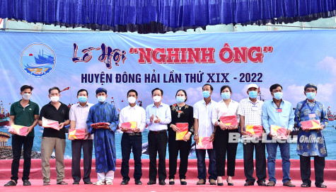 Phản bác luận điệu xuyên tạc, bảo vệ vững chắc chủ quyền biển, đảo
