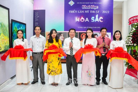 “Hòa Sắc” và những gam màu mới