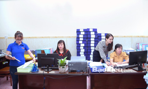 Văn phòng UBND tỉnh: Luôn đổi mới và đóng góp thầm lặng