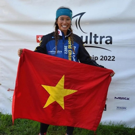 Thi đấu bơi, đạp xe, chạy bộ liên tục 14 ngày: Thanh Vũ vô địch thế giới giải triathlon khắc nghiệt nhất thế giới