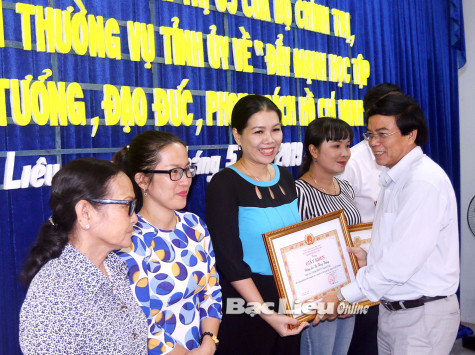 Thực hiện Nghị quyết Trung ương 4 (khóa XII): Những chuyển biến tích cực của tổ chức đảng và đảng viên