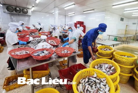 Công nhân sống chật vật thời “bão” giá