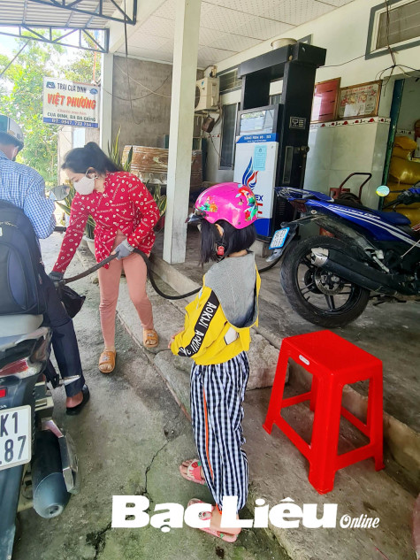 Đau đầu vì thiếu hụt xăng dầu