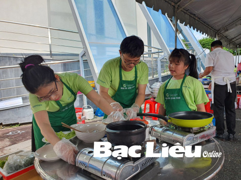 Hạnh phúc gia đình: Đắp xây từ hai phía