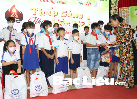 Thắp sáng những ước mơ