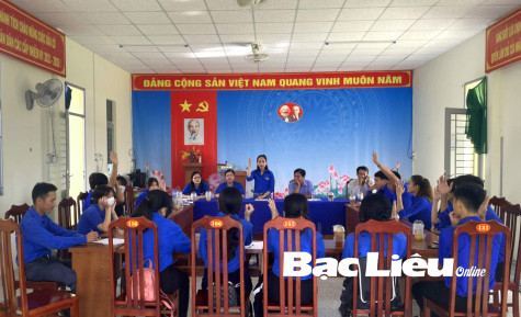 Gắn kết cán bộ Đoàn với cơ sở