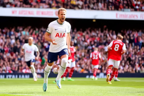 Đánh bại Tottenham, Arsenal củng cố vững chắc ngôi đầu