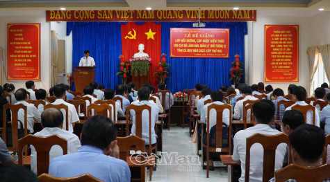 292 cán bộ lãnh đạo hoàn thành khóa bồi dưỡng