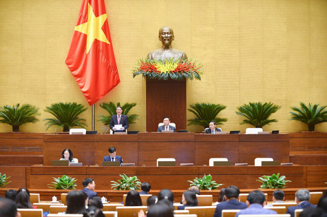 Quốc hội thảo luận ở hội trường về một số nội dung còn ý kiến khác nhau của Dự án Luật Dầu khí (sửa đổi)