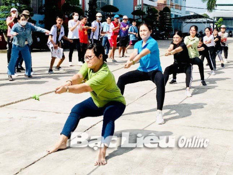 Ngành Giáo dục huyện Hòa Bình: Gần 300 VĐV tham gia Hội thao chào mừng Ngày Nhà giáo Việt Nam