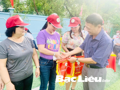 Nhiều hoạt động hướng tới Ngày Nhà giáo Việt Nam