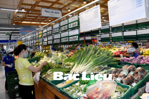 Tăng cường đầu tư phát triển thương mại, dịch vụ