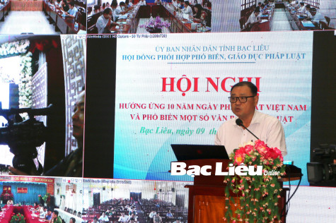 Hội nghị kỷ niệm 10 năm Ngày Pháp luật Việt Nam và phổ biến một số văn bản pháp luật