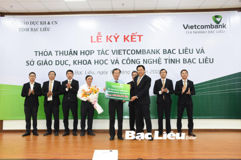 Vietcombank Bạc Liêu và Sở GD-KH&CN: Ký kết hợp tác toàn diện