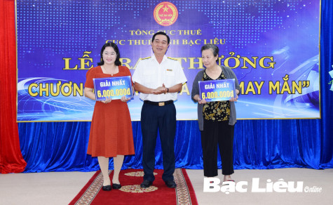 Trao thưởng Chương trình “Hóa đơn may mắn”