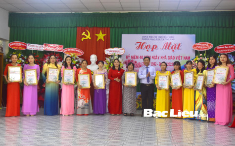 Nhiều hoạt động chào mừng Ngày Nhà giáo Việt Nam