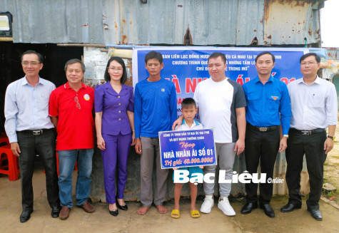 Đồng hành cùng trẻ em mồ côi do COVID-19