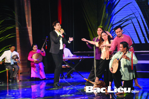 Chung kết Hội thi Tiếng hát người làm báo “Âm vang vọng cổ”: Cái tình của nghệ sĩ không chuyên