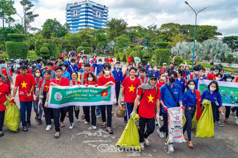 "Nhặt rác cùng nhau -  vươn ra toàn cầu”