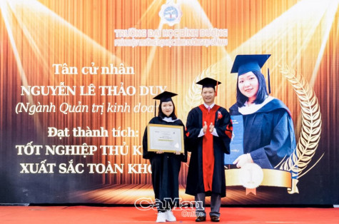 Gặp gỡ tân thủ khoa Nguyễn Lê Thảo Duy