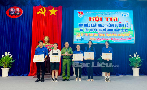 Huyện Hòa Bình: Tổ chức Hội thi tìm hiểu Luật Giao thông đường bộ
