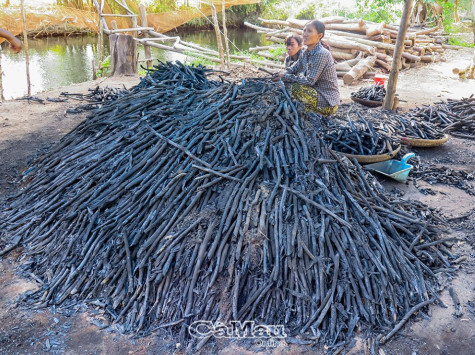 Hầm than nơi xứ rừng