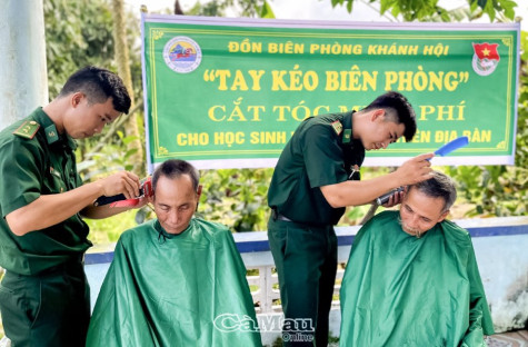 “Tay kéo” mang quân hàm xanh