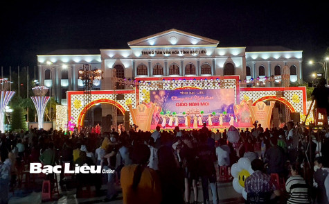 “Ăn” hai cái Tết